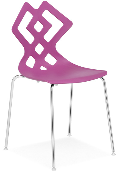  Cadeira hotelaria profissional em polipropileno disponível em várias cores de injetado.