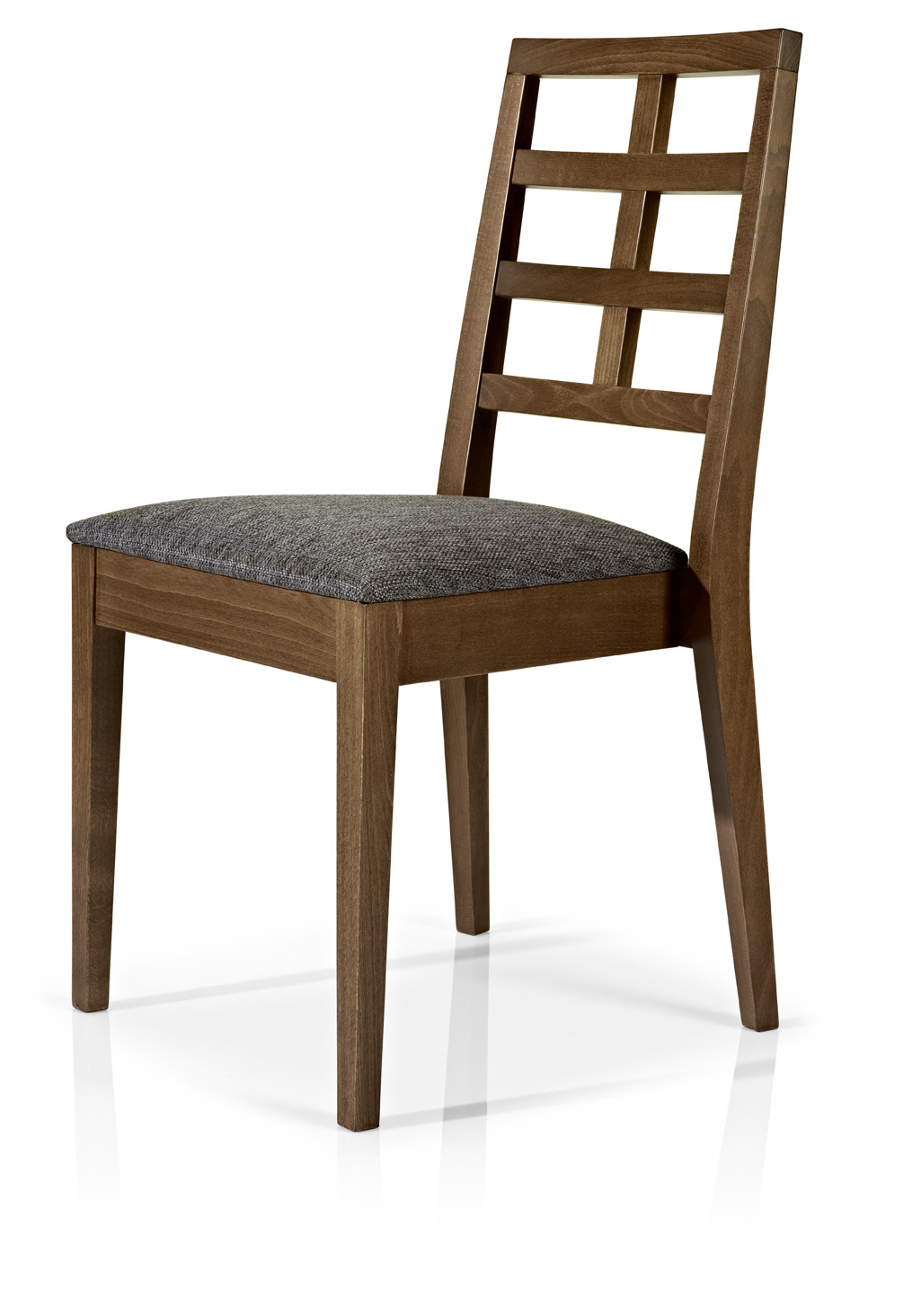  Cadeira hotelaria profissional com estrutura de 4 pés madeira com velatura em várias tonalidades, disponível com estofo em várias categorias e cores de semi-pele e tecidos.